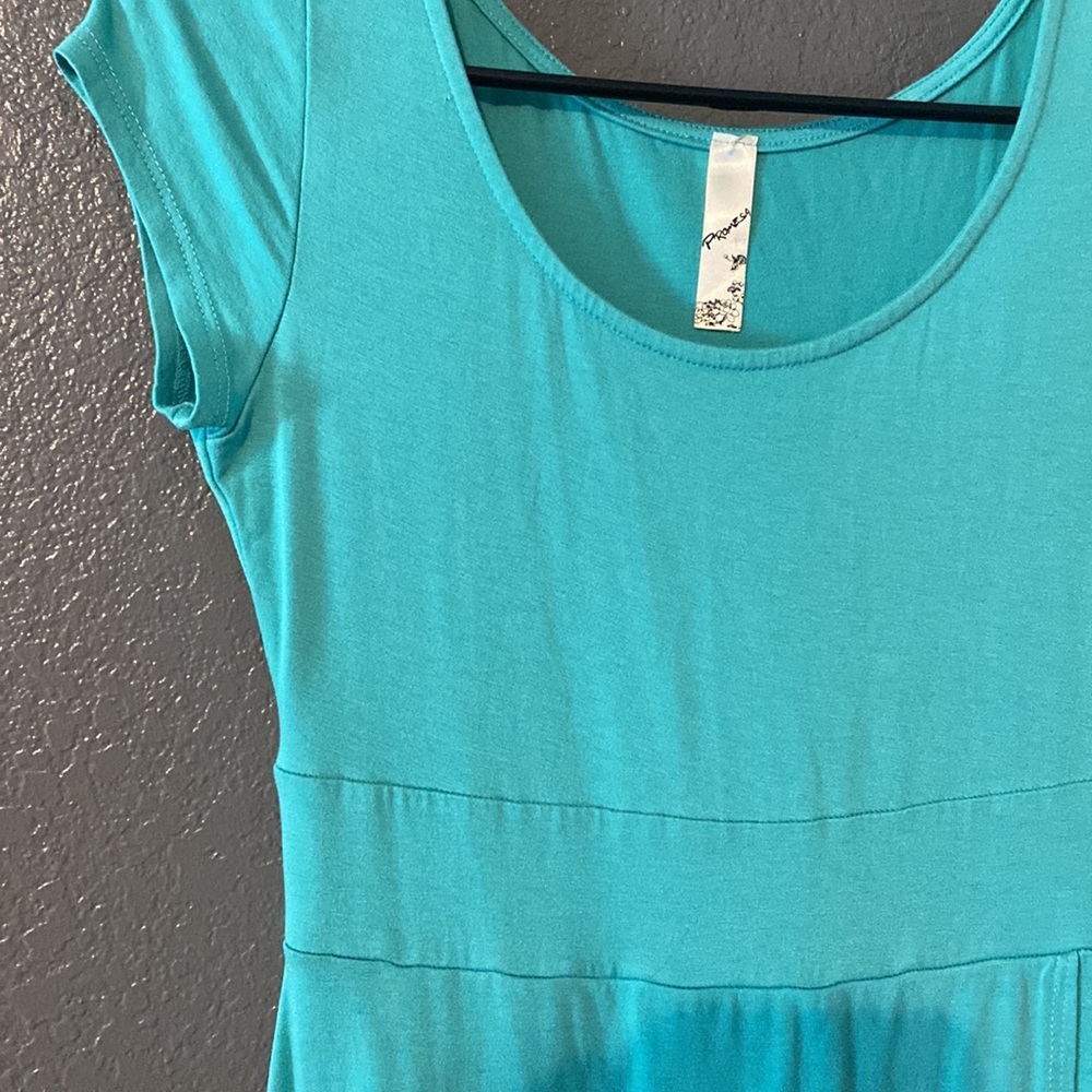 ✨5 for $25✨ Promesa green dress - Picture 7 of 12